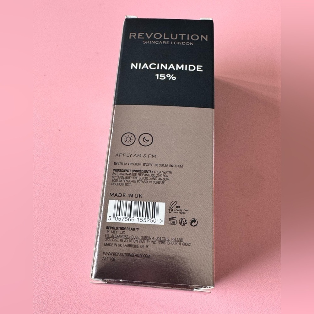 Revolution Niacinamide 15% Blemish & Pore Refining Vegan & Cruelty Free - Picture 3 of 6